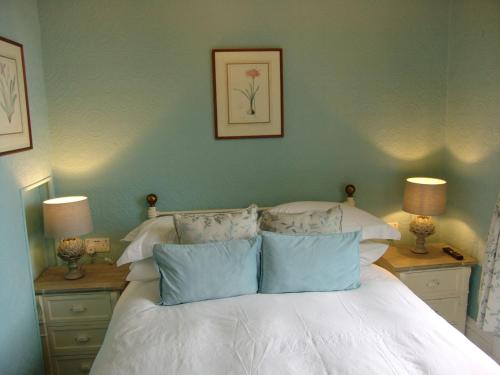 1 double bed