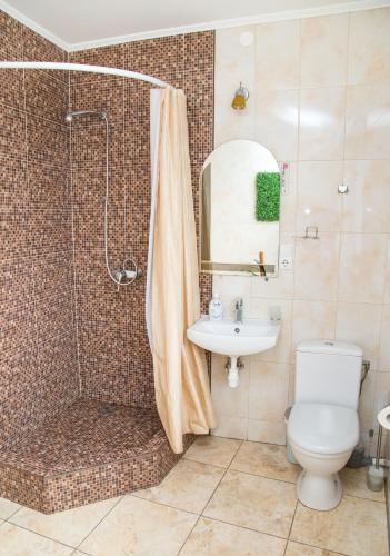 Standard Double Room image 4