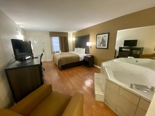 Quality Inn Branson - Hwy 76 Central