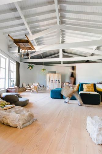 外部景觀, The Nest by Cooking and Nature in 莫斯港