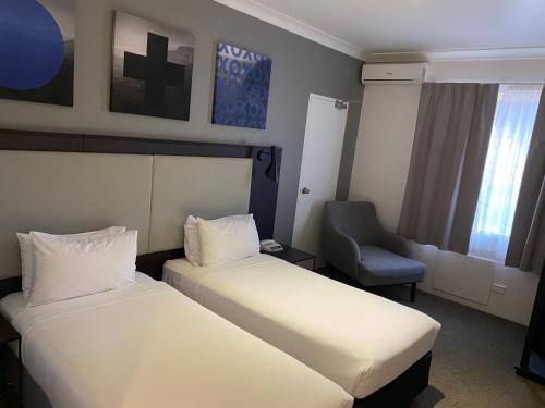 CKS Sydney Airport Hotel (formerly Quality Hotel) - image 4