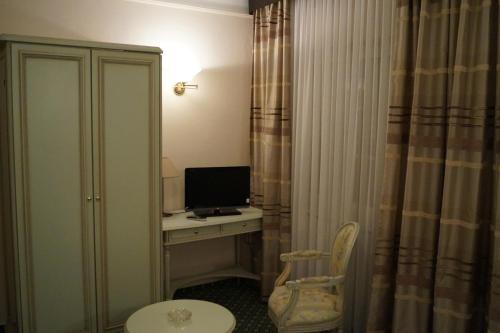 This photo about Hotel de l' Esplanade shared on HyHotel.com