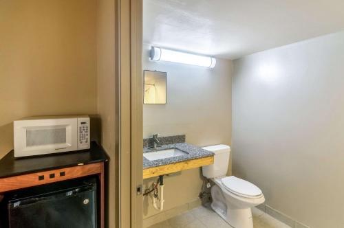 Double Room with Two Double Beds - Non-Smoking