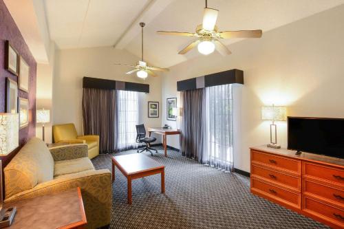 Quality Inn & Suites North Charleston - Ashley Phosphate