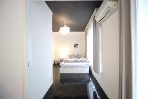 Atrium Deluxe Apartments Osaka - Self Check-In Only - image 2