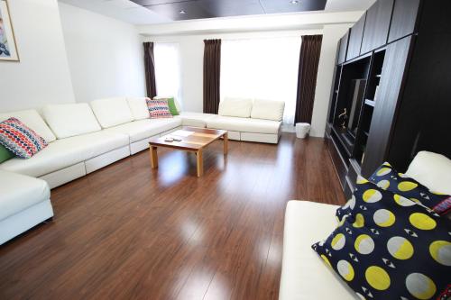 Penthouse Apartment image 10