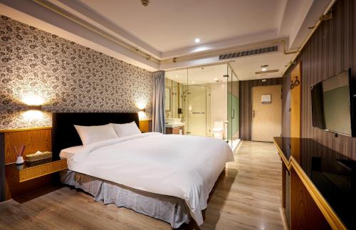 OURSEA HOTEL in Wuqi District