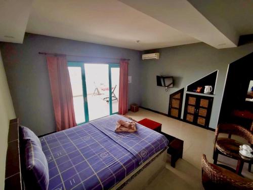 room detail thumbnail 0