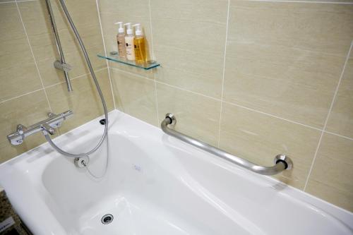 อ่างอาบน้ำ, KOKO HOTEL Sapporo Ekimae in ซัปโปโร