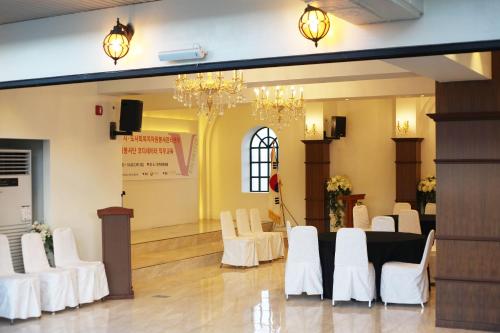 Chonju Tourist Hotel