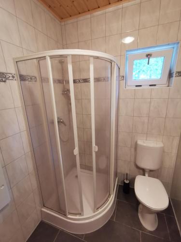 2 bedrooms, 2 beds