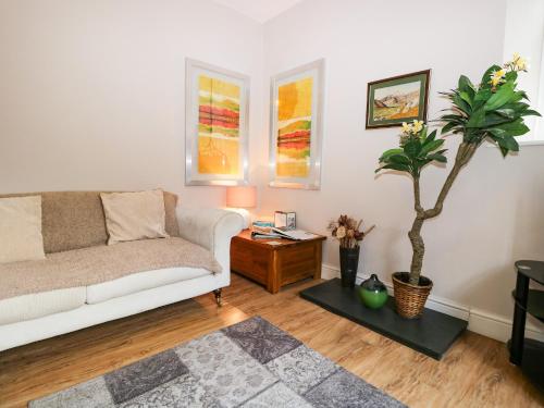 Little Brook Cottage - main image