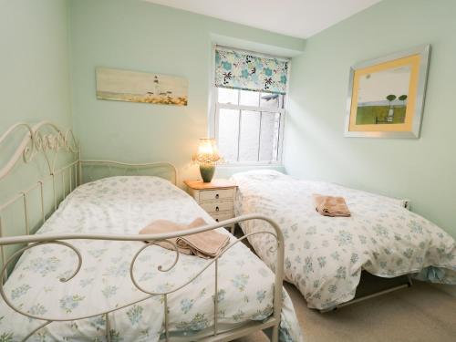 Little Brook Cottage - image 6