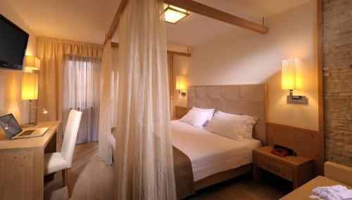 Hotel La Perla - image 3