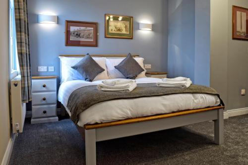 Hanbury Turn - image 2