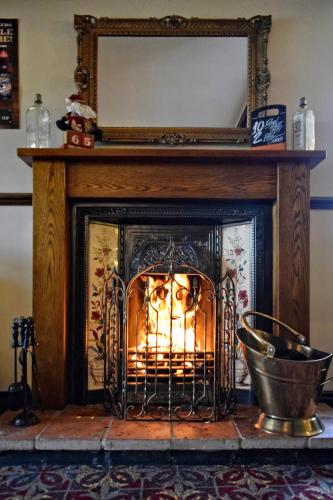 Hanbury Turn - image 10