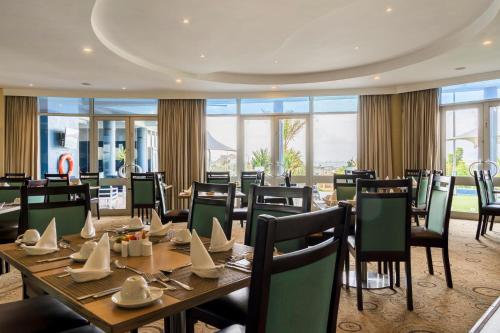 Food and beverages, The Paxton Hotel in Port Elizabeth