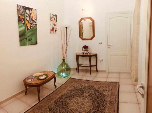 Shared lounge/TV area, Wish Rooms Lecce in Lecce