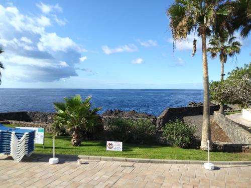 Sur Costa del Silencio Heated pool