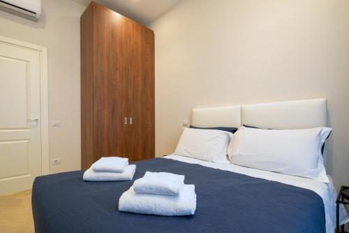 Luxury Blue Duomo - image 5