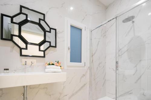 Luxury Blue Duomo - image 10