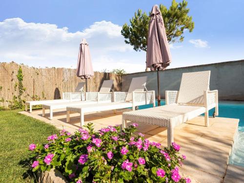 Lively holiday home in Fraga with private pool