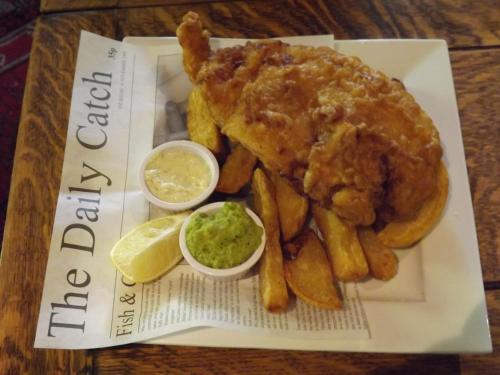 Hadley Bowling Green Inn - image 6