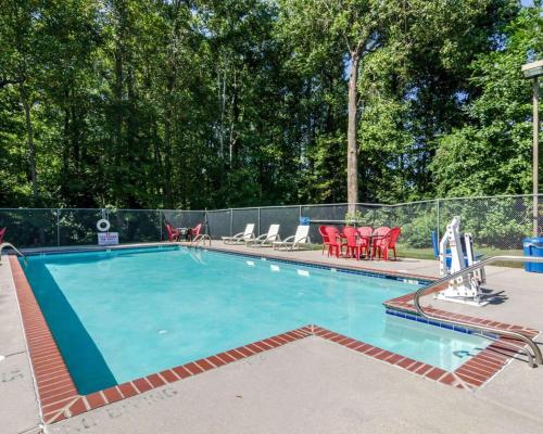 Economy Inn – Williamsburg, VA