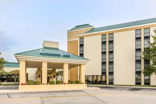 Comfort Inn & Suites Piqua-Near Troy-I75 - Hotel - Piqua