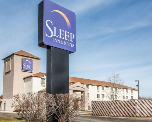 Sleep Inn & Suites Near I-90 and Ashtabula in Austinburg, USA