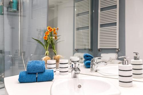 Lisbon Rentals Chiado - image 2