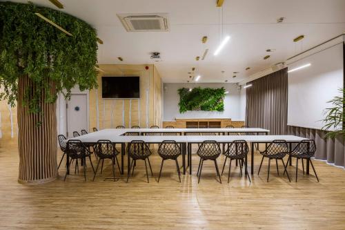 Bloom Hotel - main image