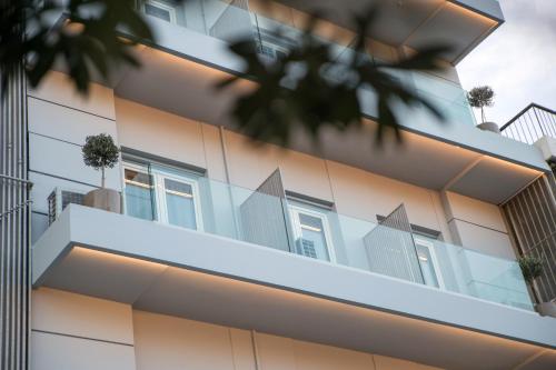 The Convo 336 - main image