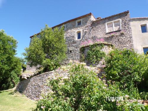 Château de la Roque Chambres d'hôtes chambre d'hôte La Couvertoirade