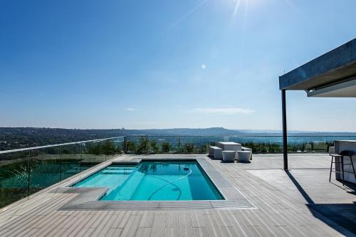 Deluxe Self-Catering Apartment | Park Central 3
