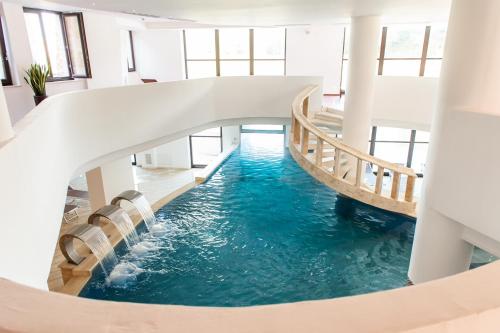 Swimming pool, Aqua Montis Resort & Spa in Rivisondoli