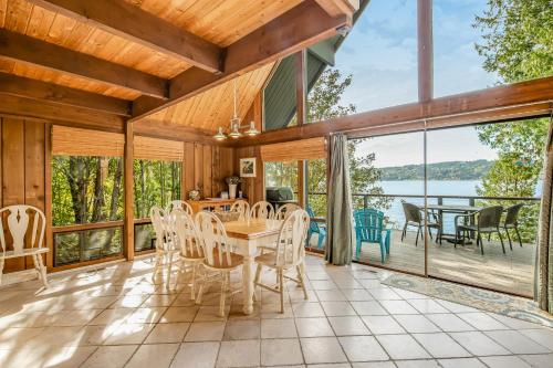 Cheryl's Bainbridge Chalet - image 4