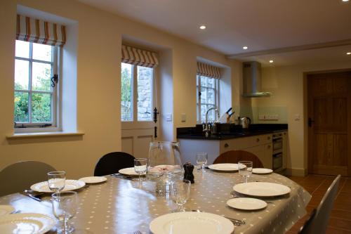 Ford End Cottage - image 4