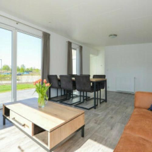  Chalet - Vakantiepark Hart van Zeeland in heinkenszand