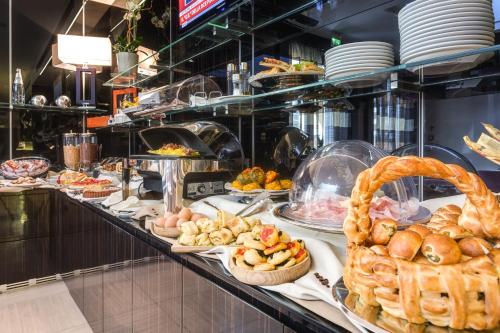 Quality Hotel Green Palace - main image