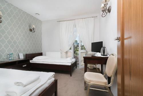 2 twin beds