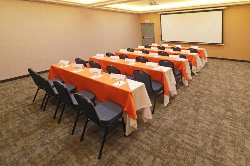 273749056 Holiday Inn - Ciudad Juarez by IHG