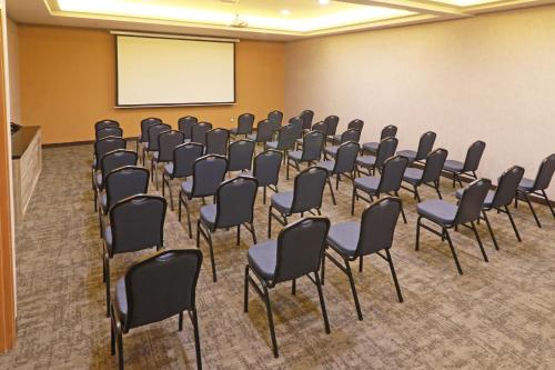 273749066 Holiday Inn - Ciudad Juarez by IHG