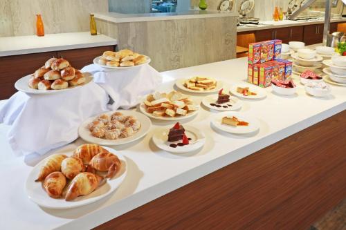 273749077 Holiday Inn - Ciudad Juarez by IHG