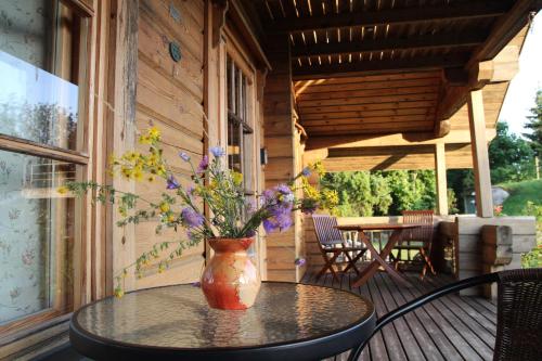 Balcony/terrace, Kangru Holiday Home in Mandjala