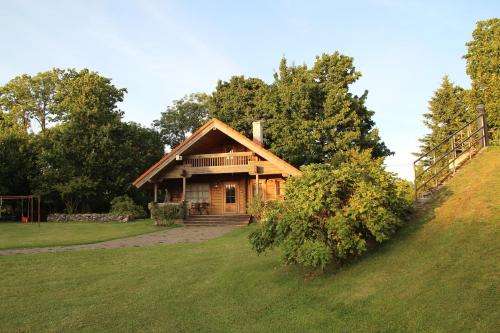 Kangru Holiday Home