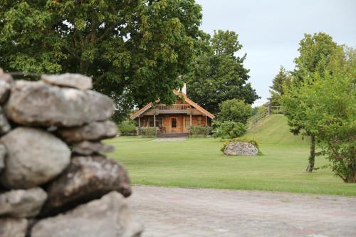 Kangru Holiday Home