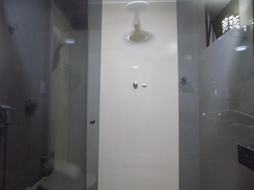 Apartamento 3qts, 2 vgs garagem a 150 metros da Praia do Forte