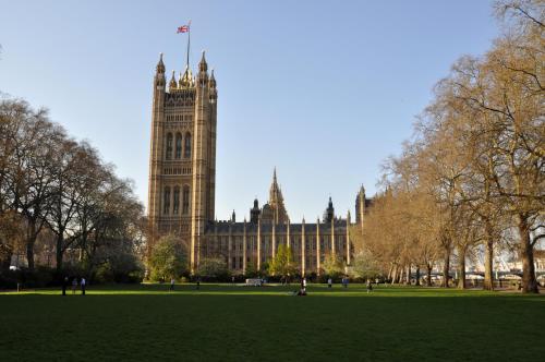 273771697 Holiday Inn London Kensington High St., an IHG Hotel