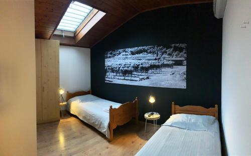 2 twin beds